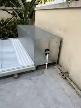 2025 Water Crown Cortina Metálica Automática com Tampa de PVC Durável para Uso Externo em Famílias, Acessórios Resistentes para Piscinas e Spas no Solo
