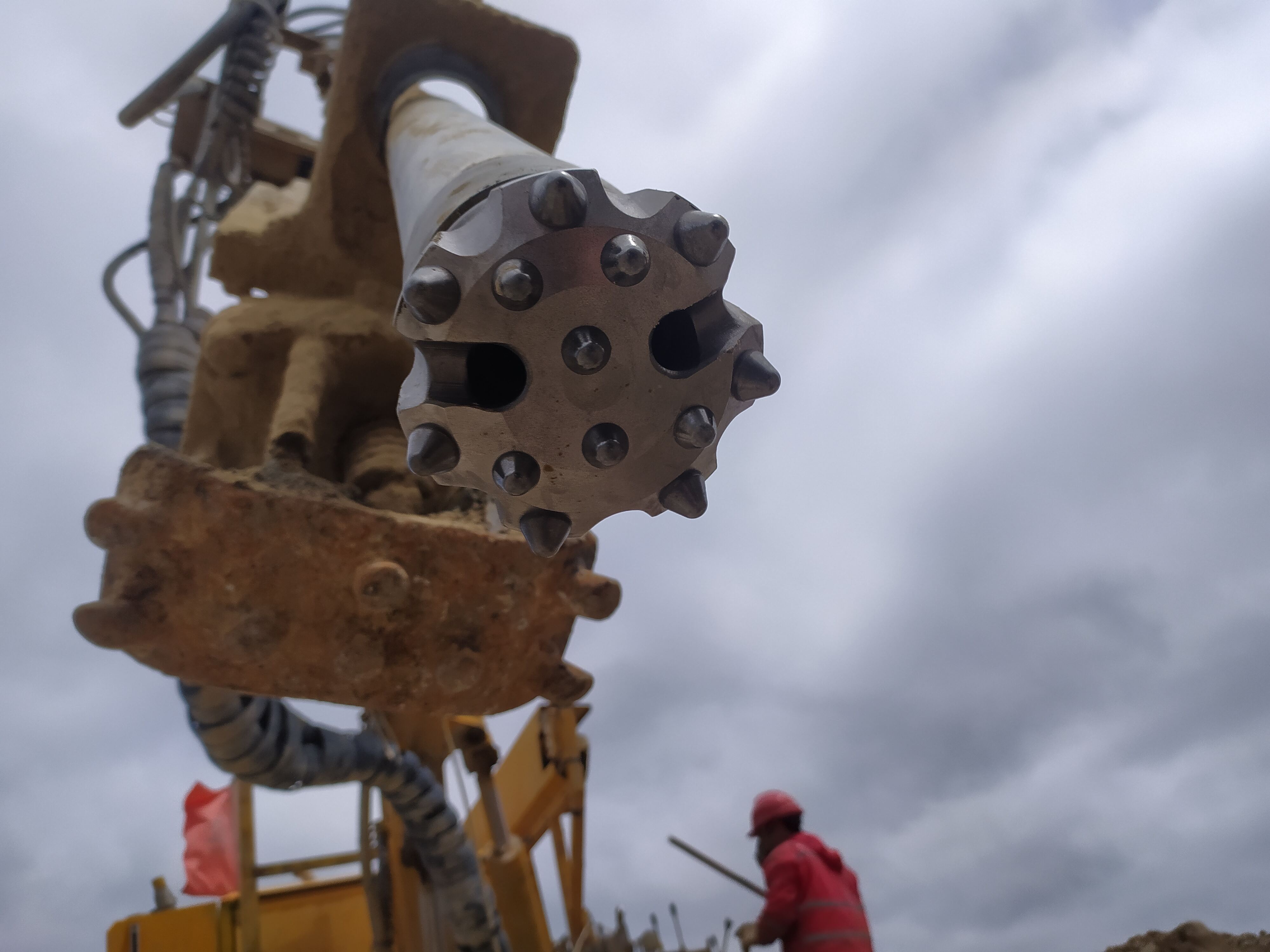 Le 5 Principali Innovazioni nella Perforazione DTH che Stanno Trasformando il Settore Minerario