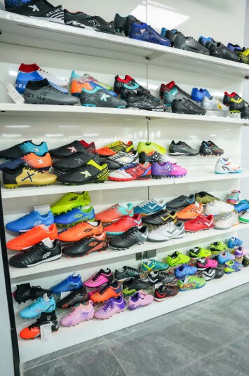 Nombreux projets de R&D par an de chaussures de football