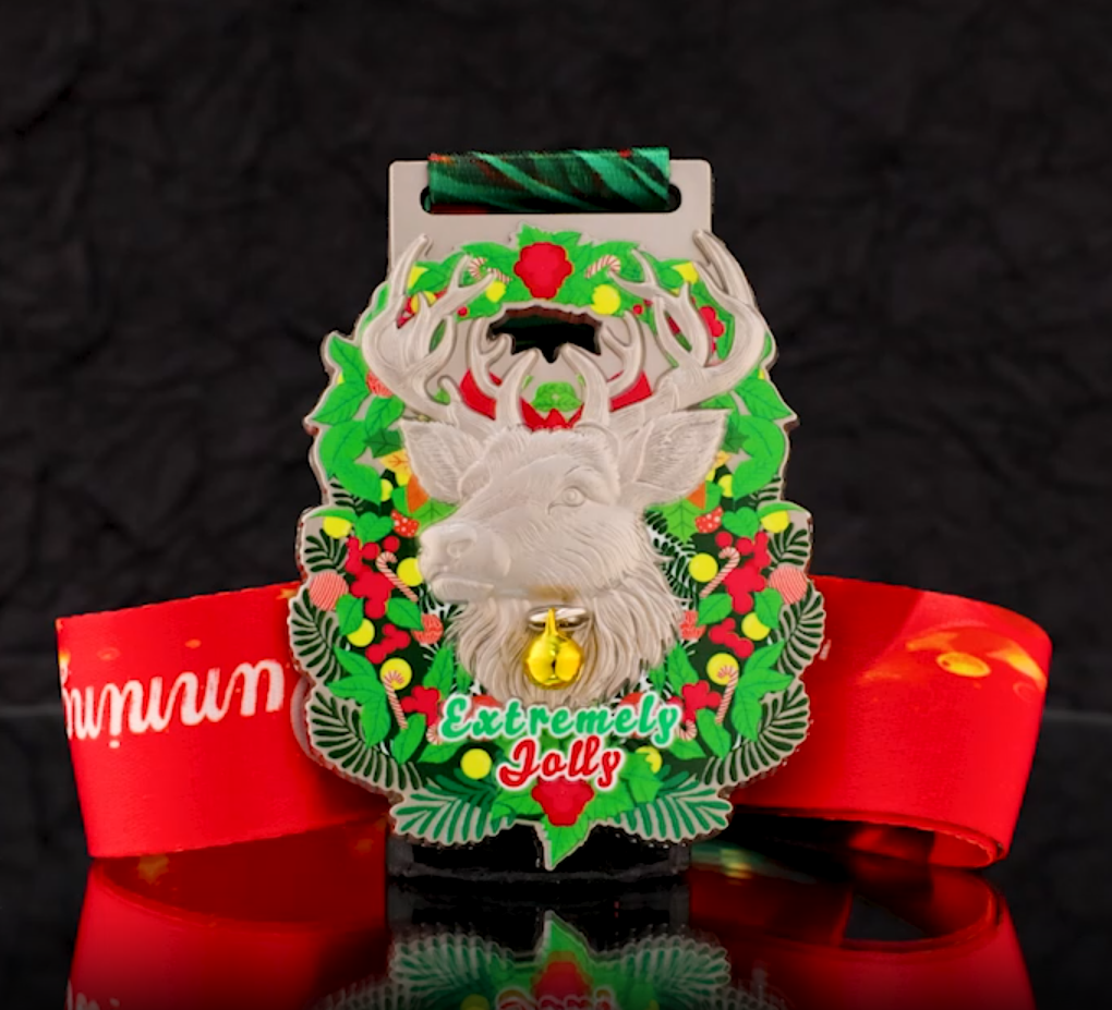 Izuzetno veselo Božić: Slavni medalja s 3D sob i Vran - Crvena i zelena traka traka