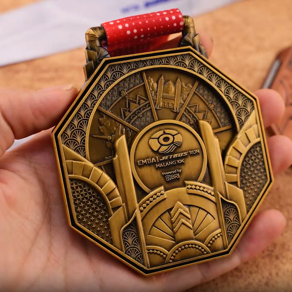 Malang Slava: Osemkotni medaljon EMBIA JETBUS RUN 10K