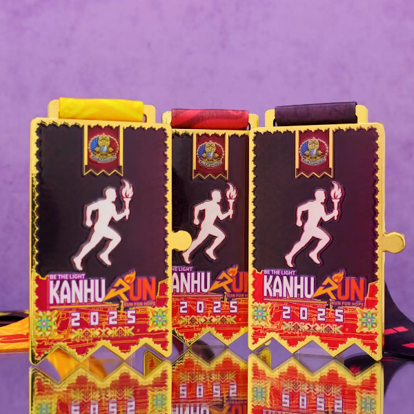 Tek Kanhu: Vžgi svojo luč