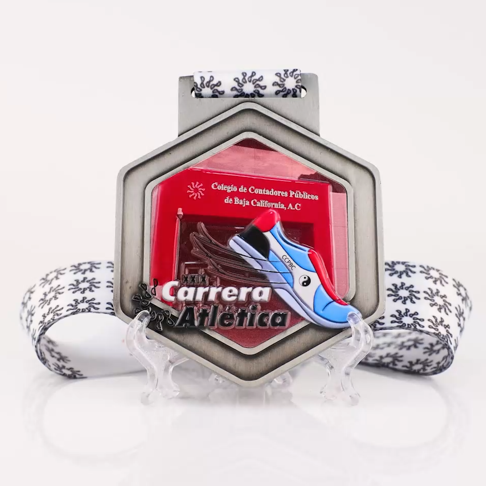 The finisher's medal from the track and field event held in Mexico