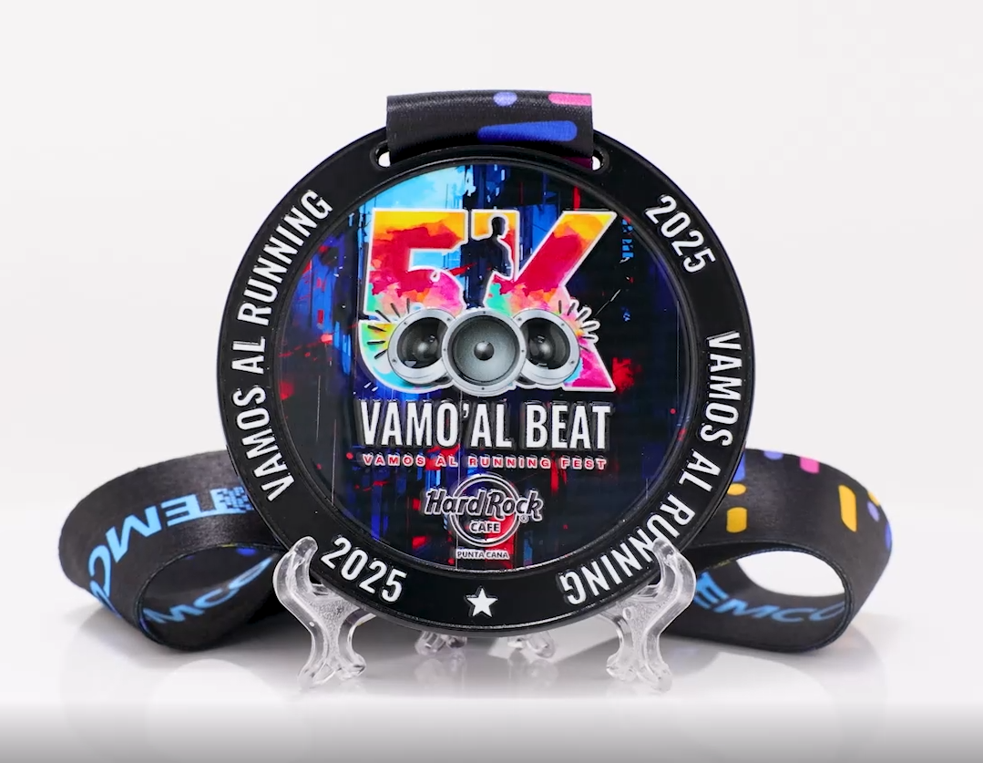 Commemorative medal for the 2025 Dominican 5K Music Run event