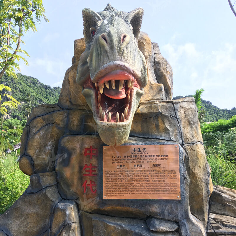 Dinosaur amusement park in Guang Xi (2).jpg