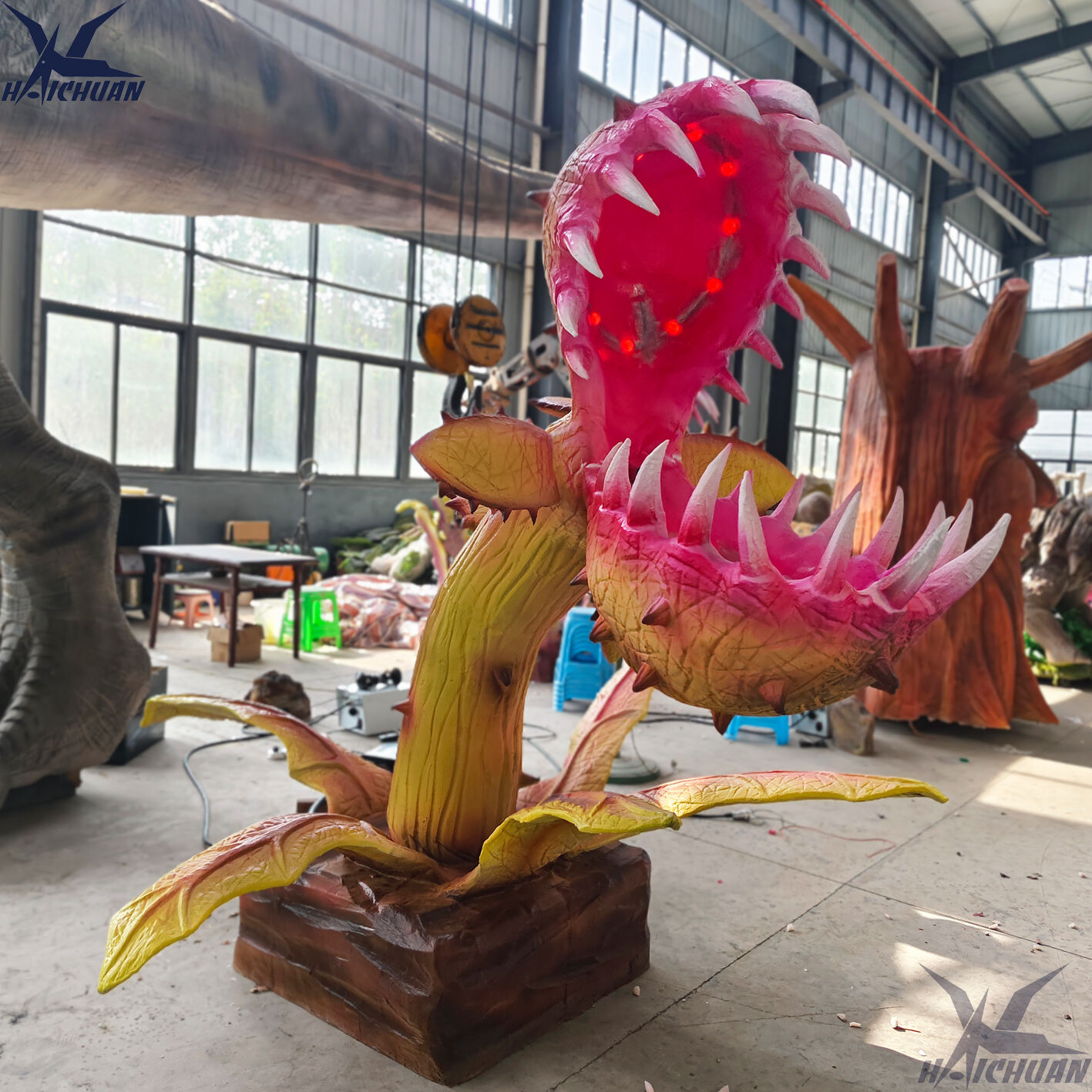 animatronic corpse flower 5(64cbde0497).jpg