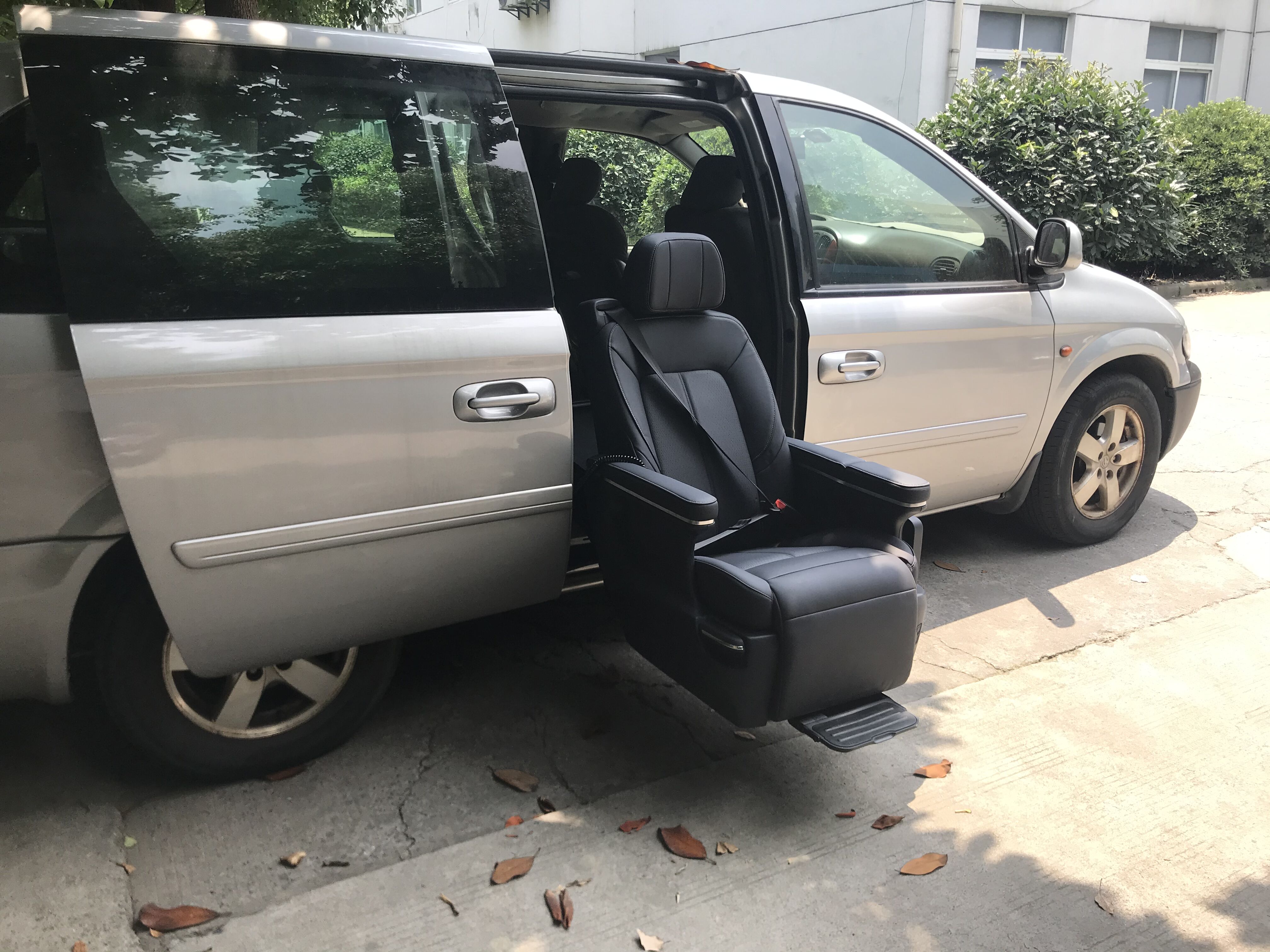 အသုံးပြုရန် လွယ်ကူစေရန် တီထွင်ထားသော ဒီဇိုင်း