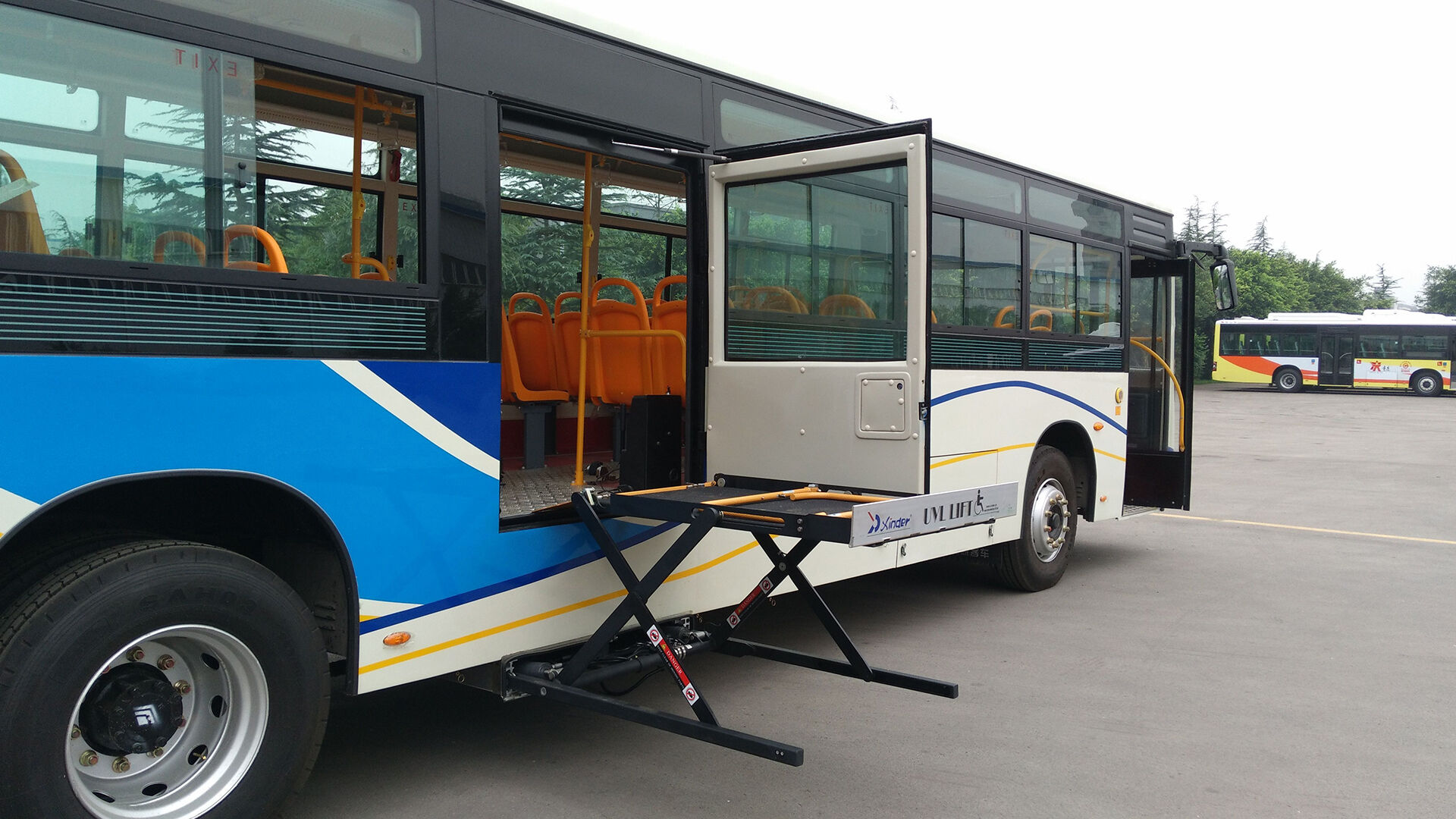 UVL-700II/1300II/1600II-H Wheelchair Lift (In luggage) details