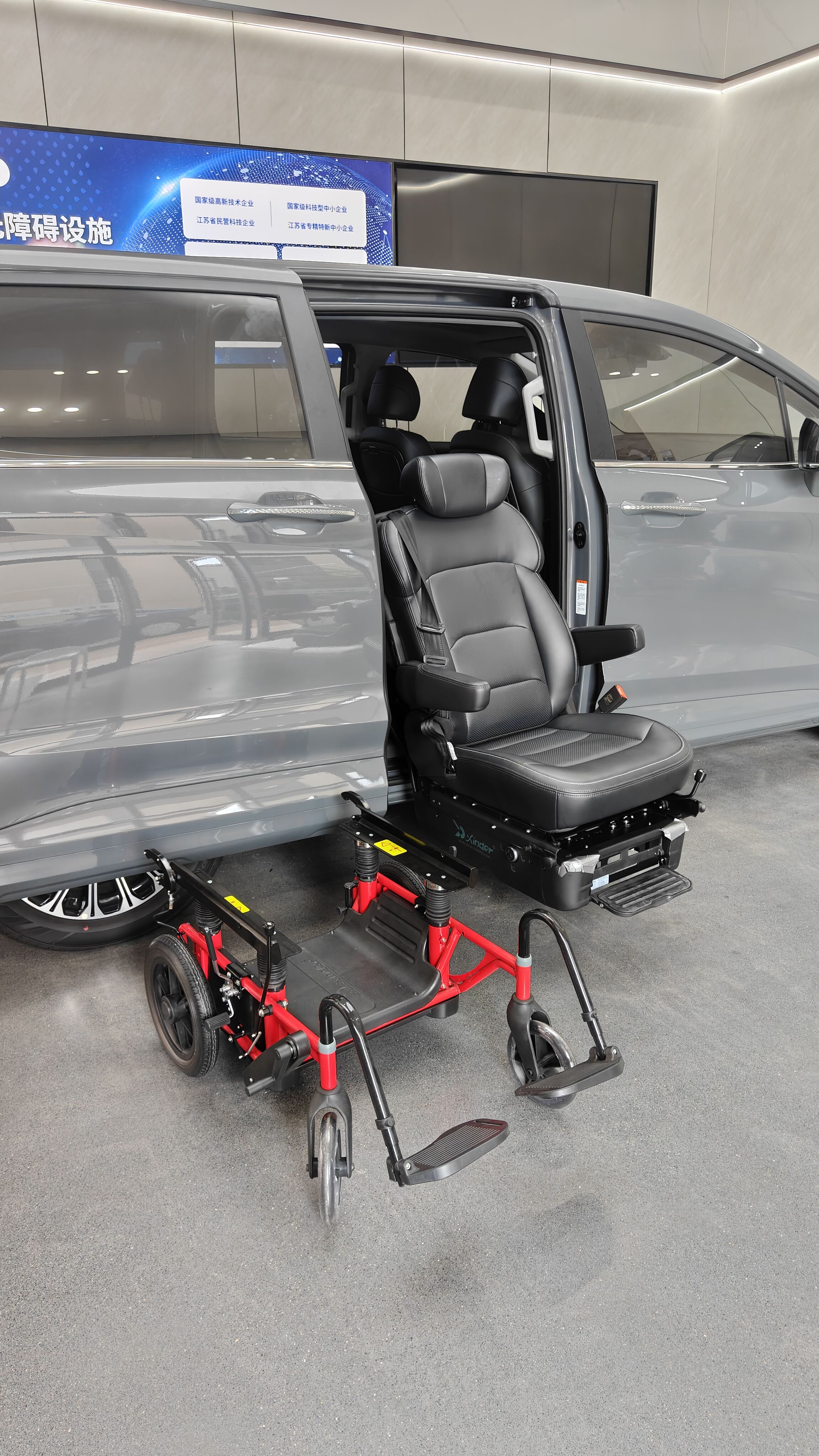 Transforme su experiencia al volante con asientos giratorios personalizados para automóvil