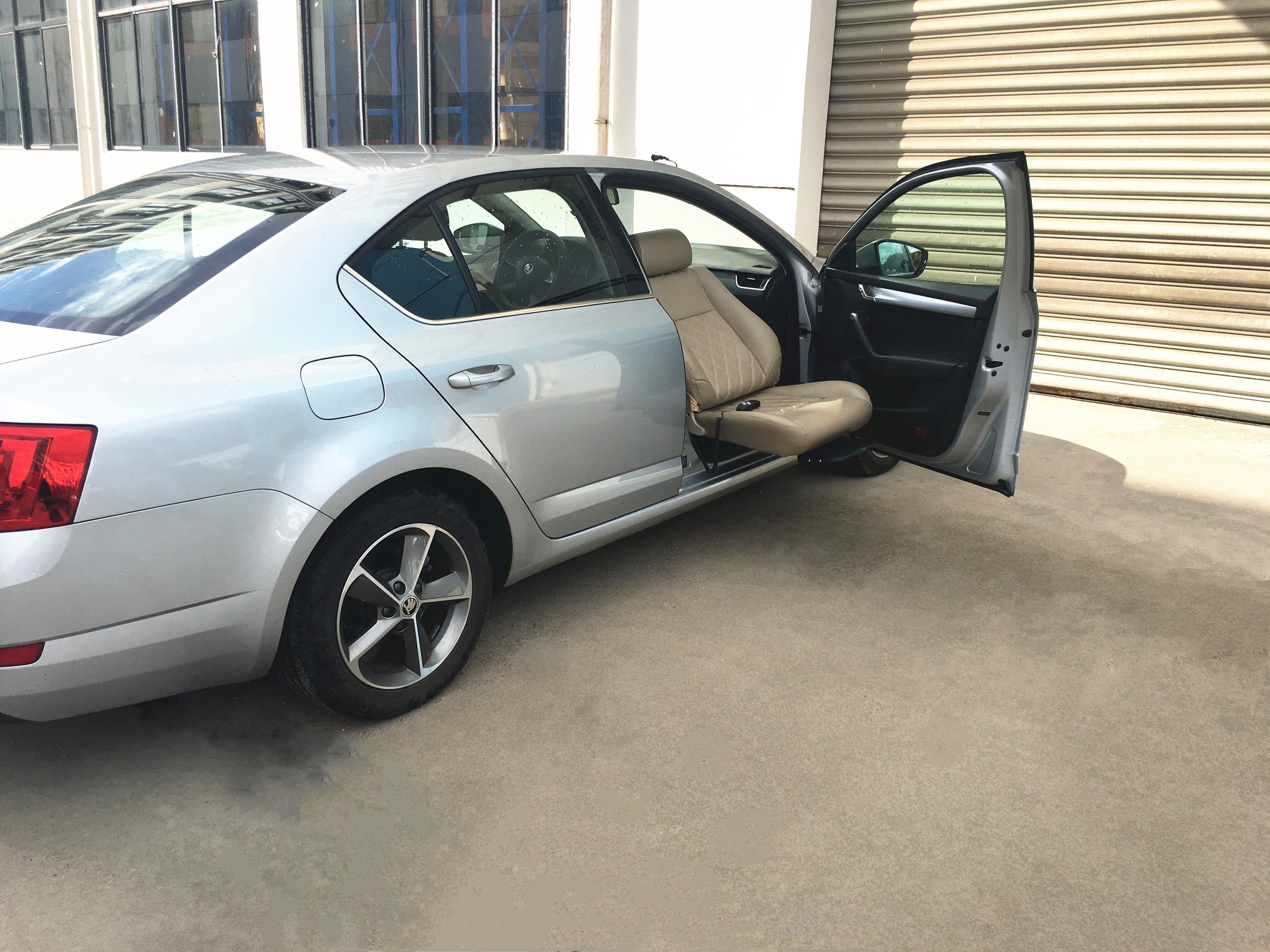 သက်ကြီးရွယ်အိုများအတွက် ရွေ့လျားနိုင်မှု ပြောင်းလဲခြင်း