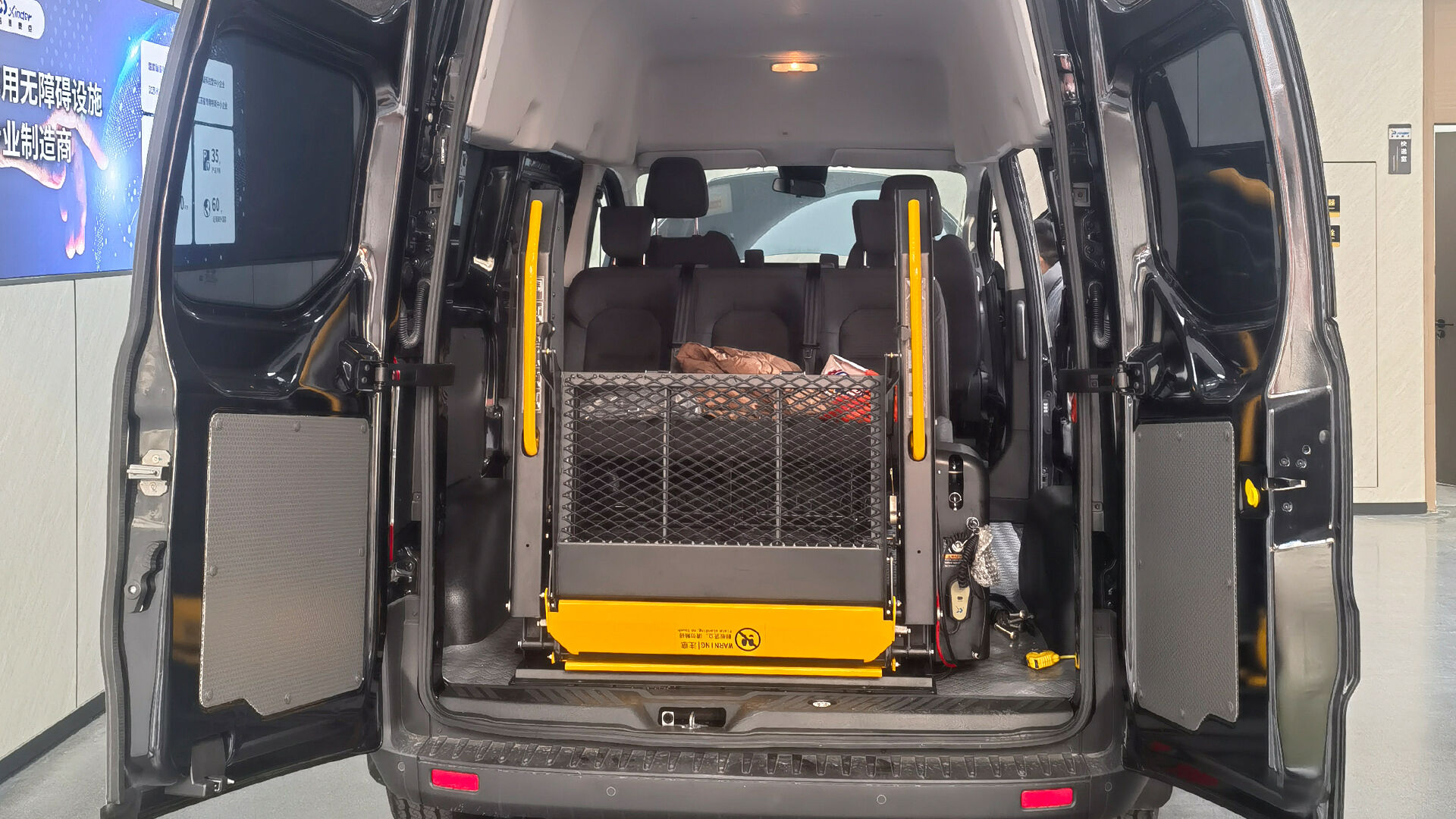 WL-D-880U Wheelchair Lift manufacture