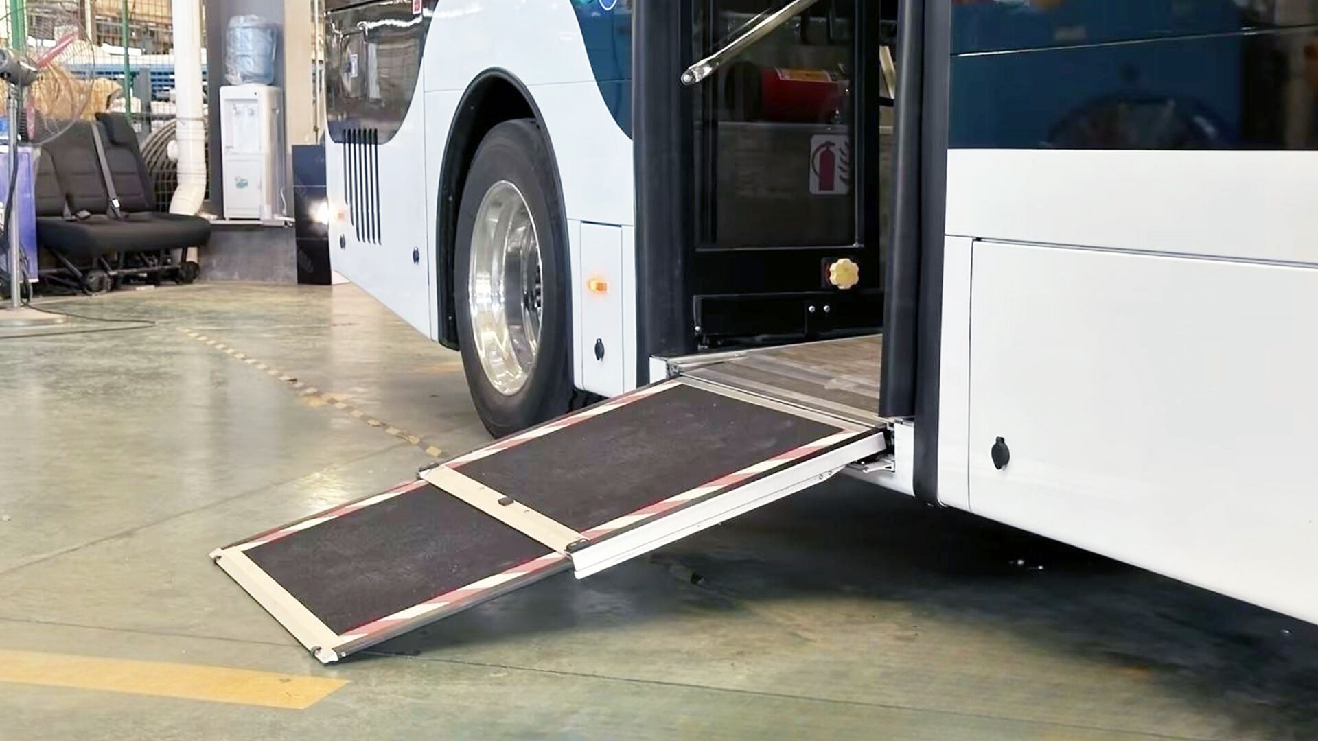 EWR-TD02 Electric Wheelchair Ramp details