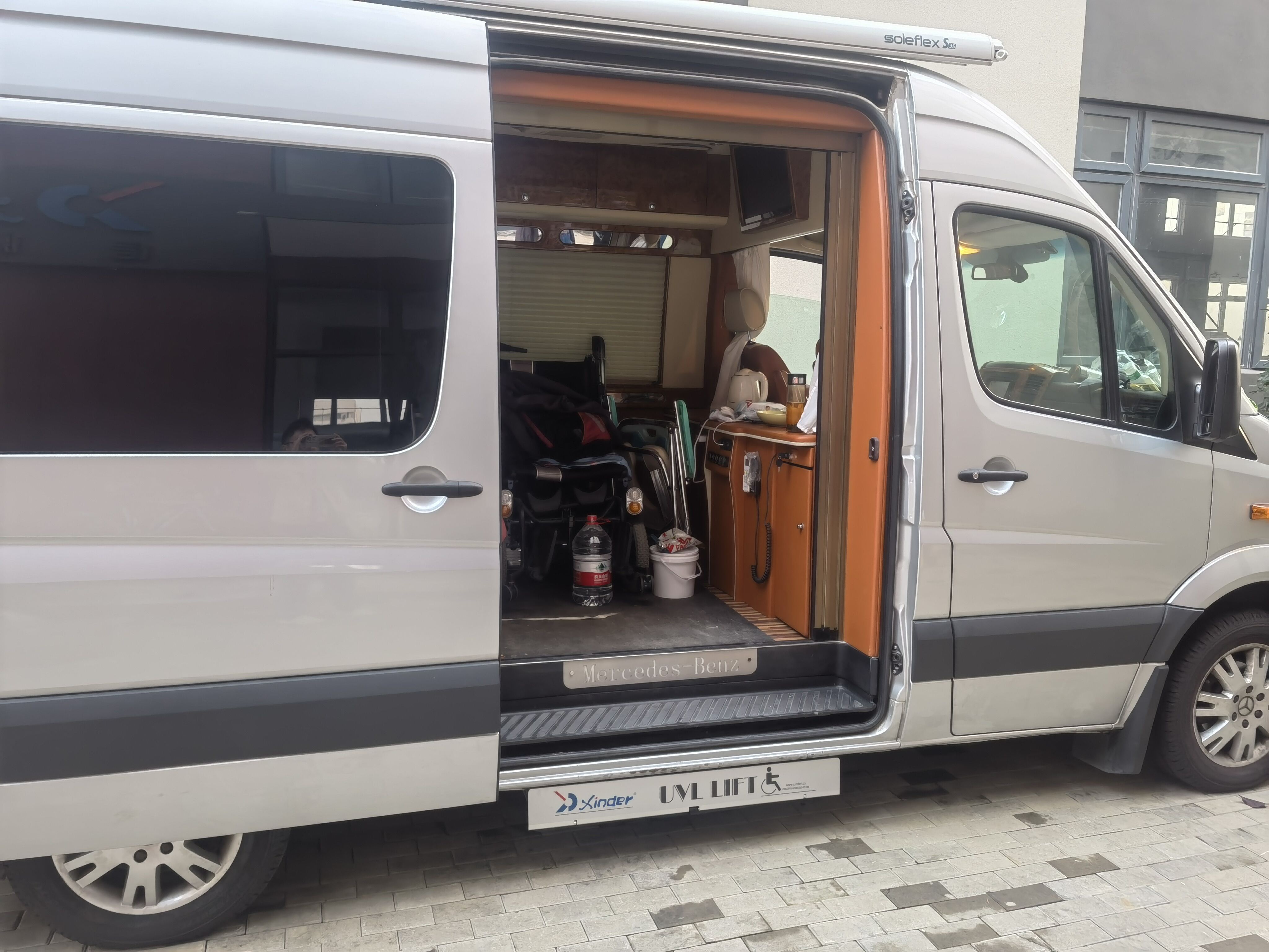 Enhancing Mobility and Accessibility with Wheelchair Lifts for Cars