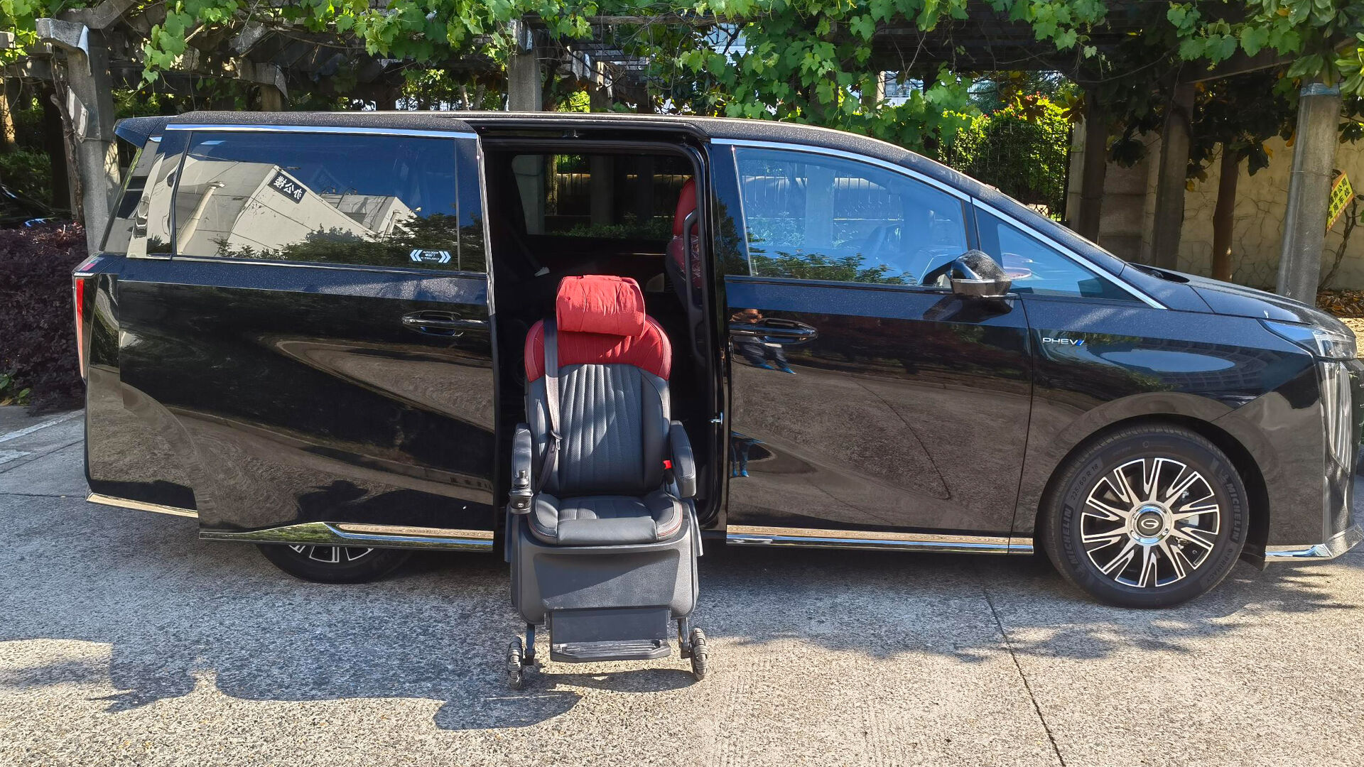 SLIFT Plus Detachable Swivel Seat supplier