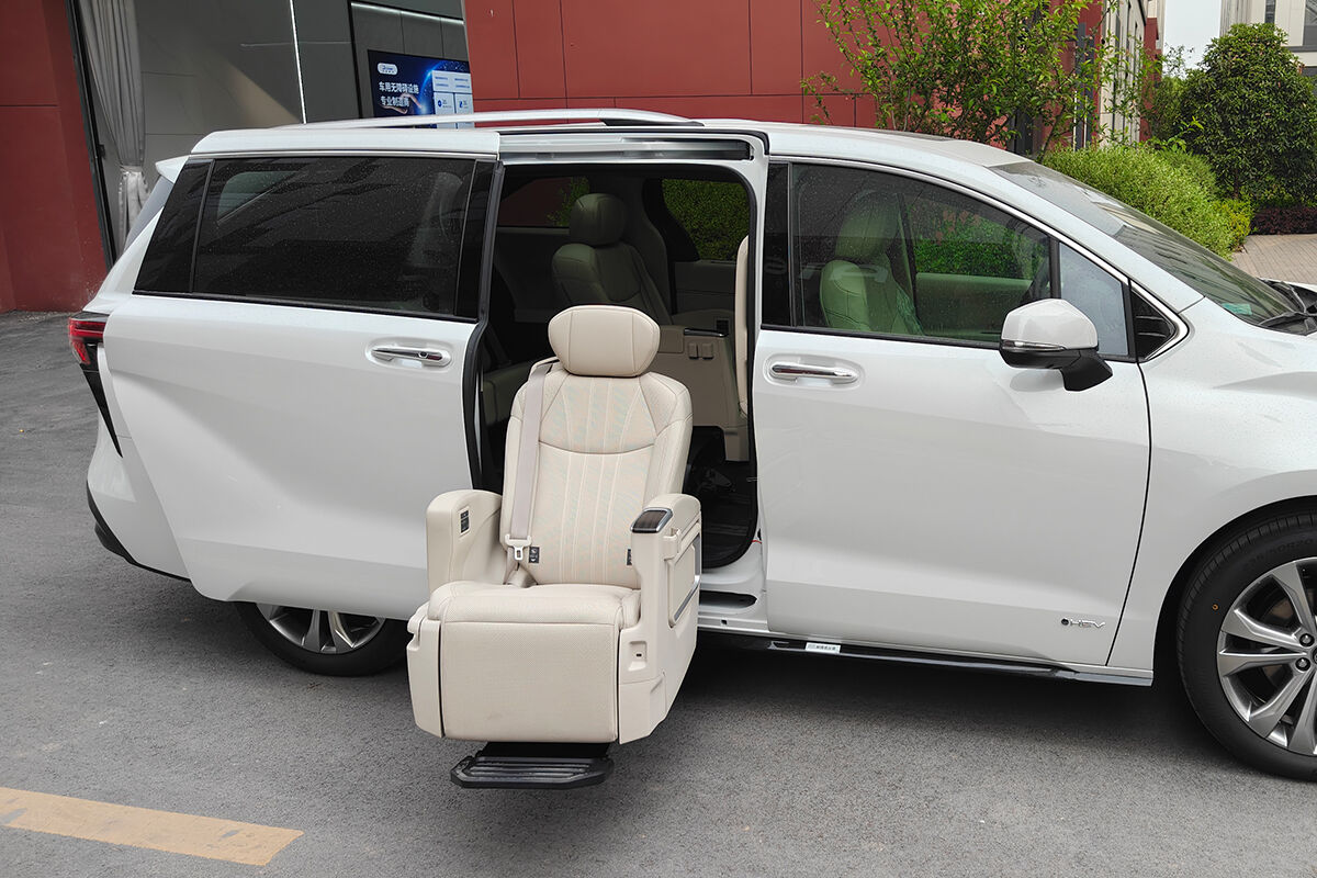 toyota sienna modified with welfare seats-2