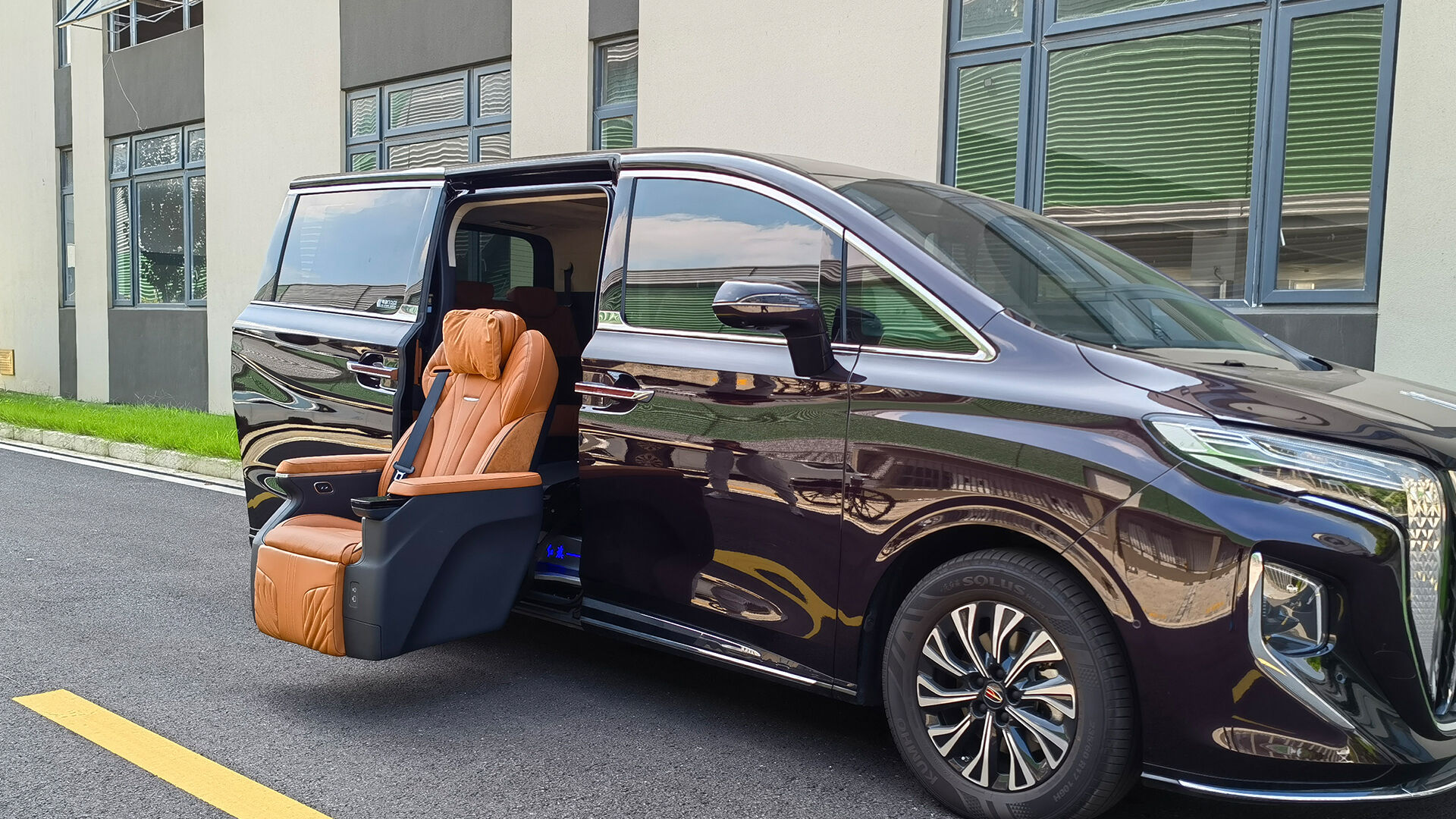 SLIFT Pro V1 Swivel Seat manufacture