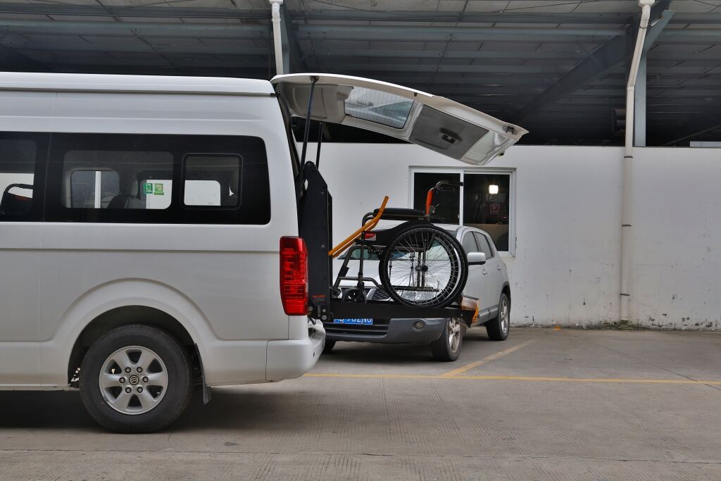 Meningkatkan Mobiliti dengan Kenderaan yang Boleh Diakses oleh Pengangkat Kerusi Roda