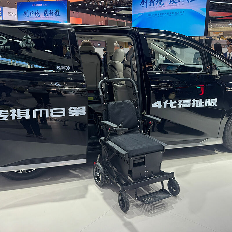 Xinder Unveils Multiple Swivel Car Seats at Guangzhou International Auto Show