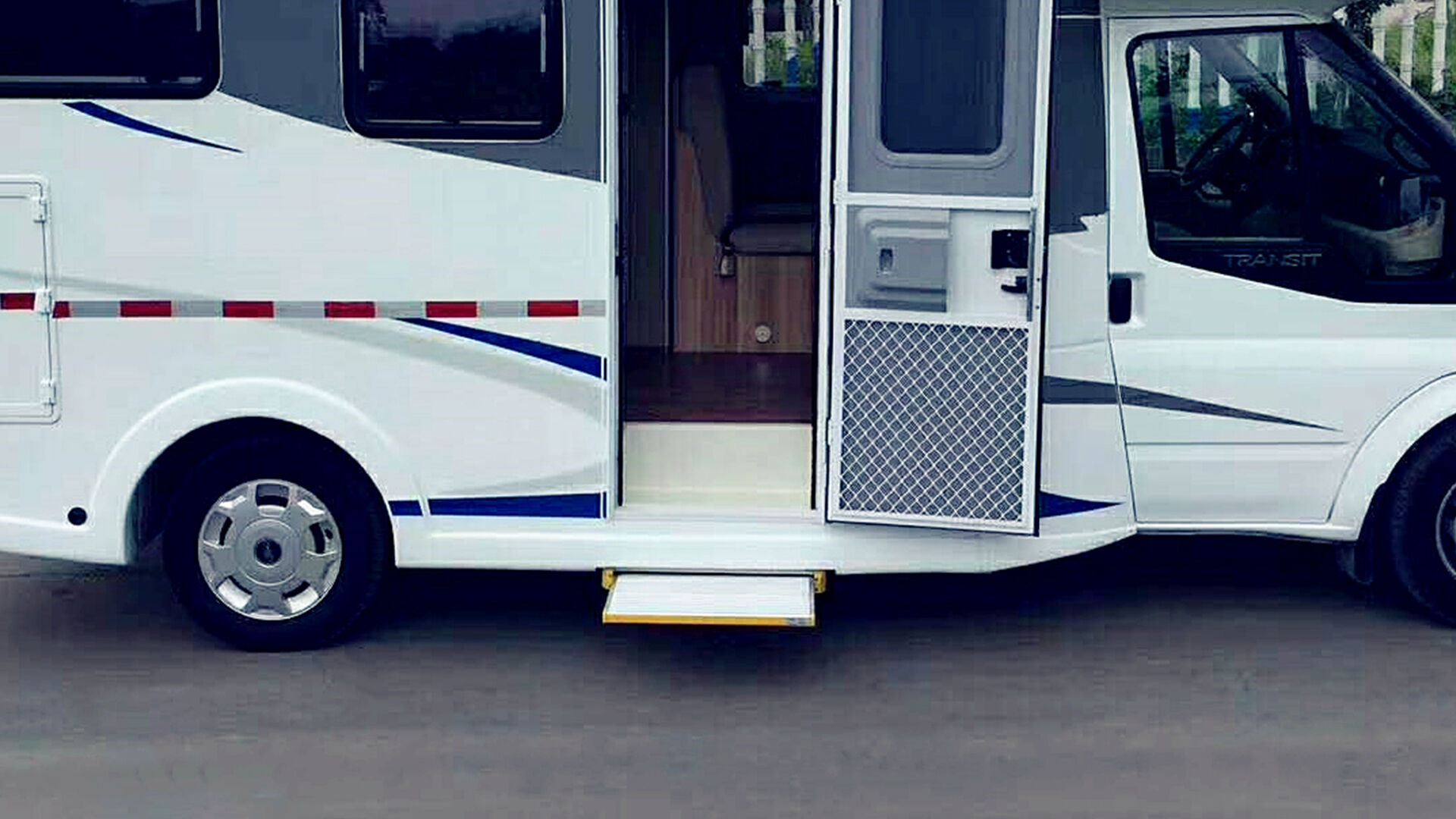 ES-S Series Electric Sliding Step supplier