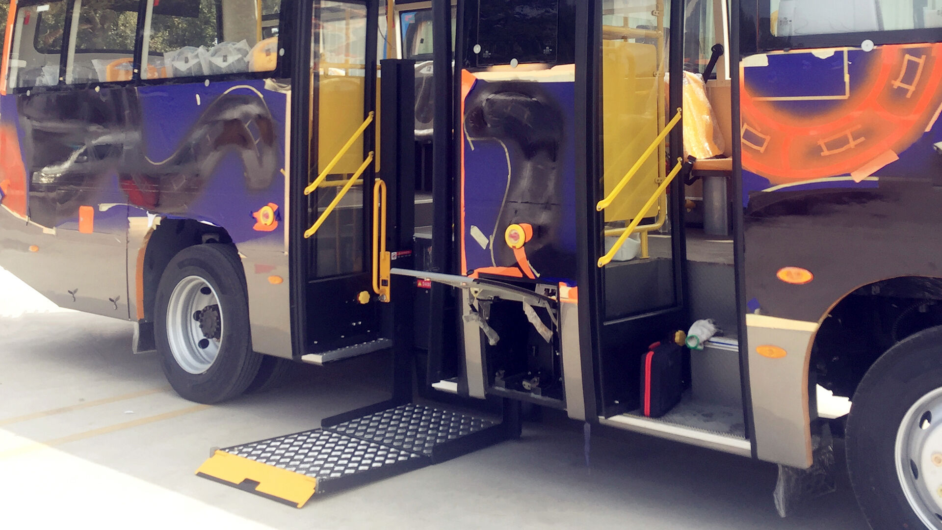 STEP-B-1200 Wheelchair Lift(Semi-Automatic) factory