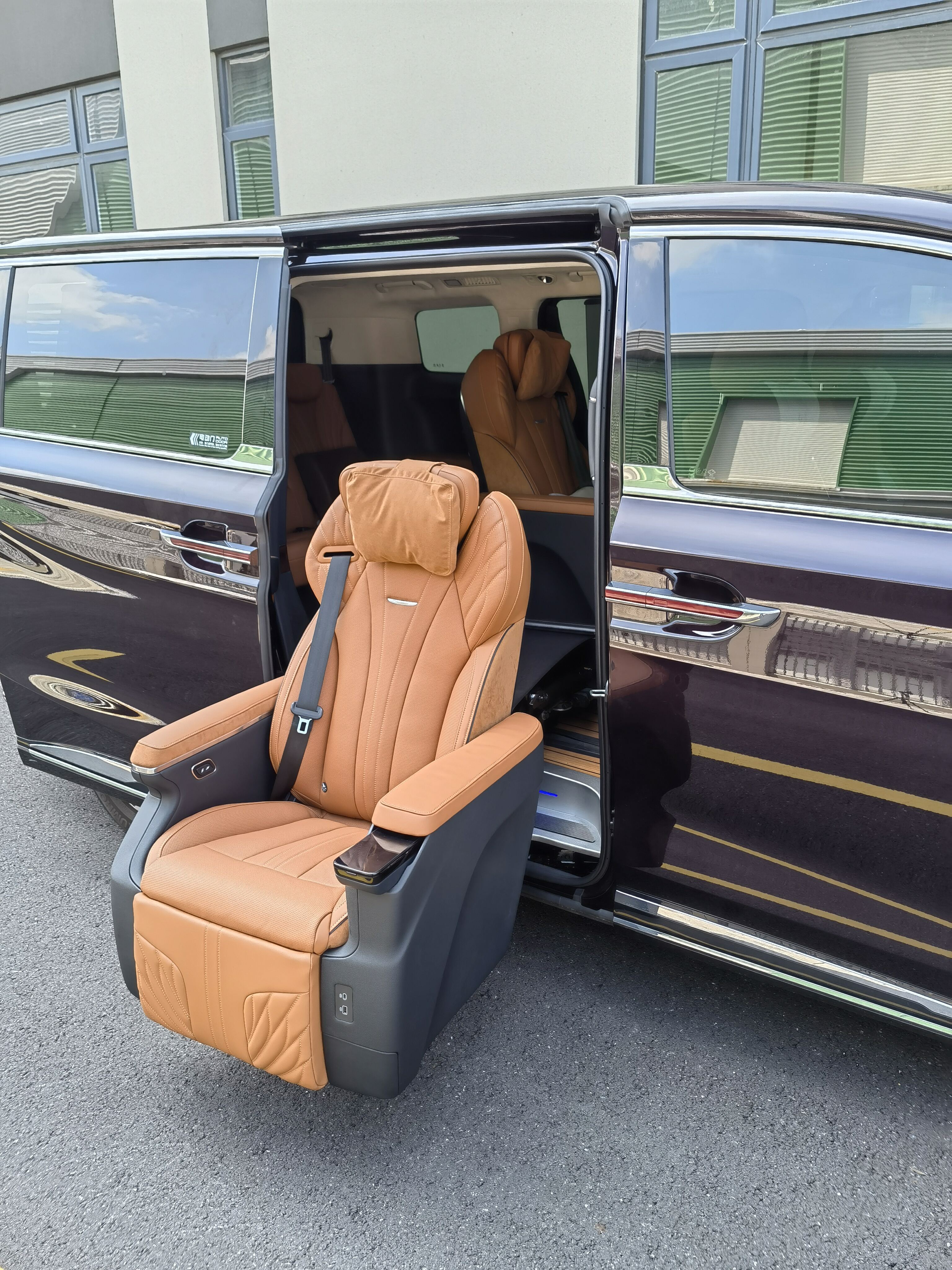 Ontdek de ongeëvenaarde voordelen van onze draaizitplaats voor auto