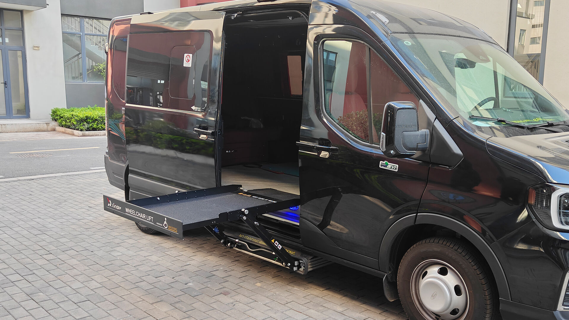 Mini-UVL Wheelchair Lift factory