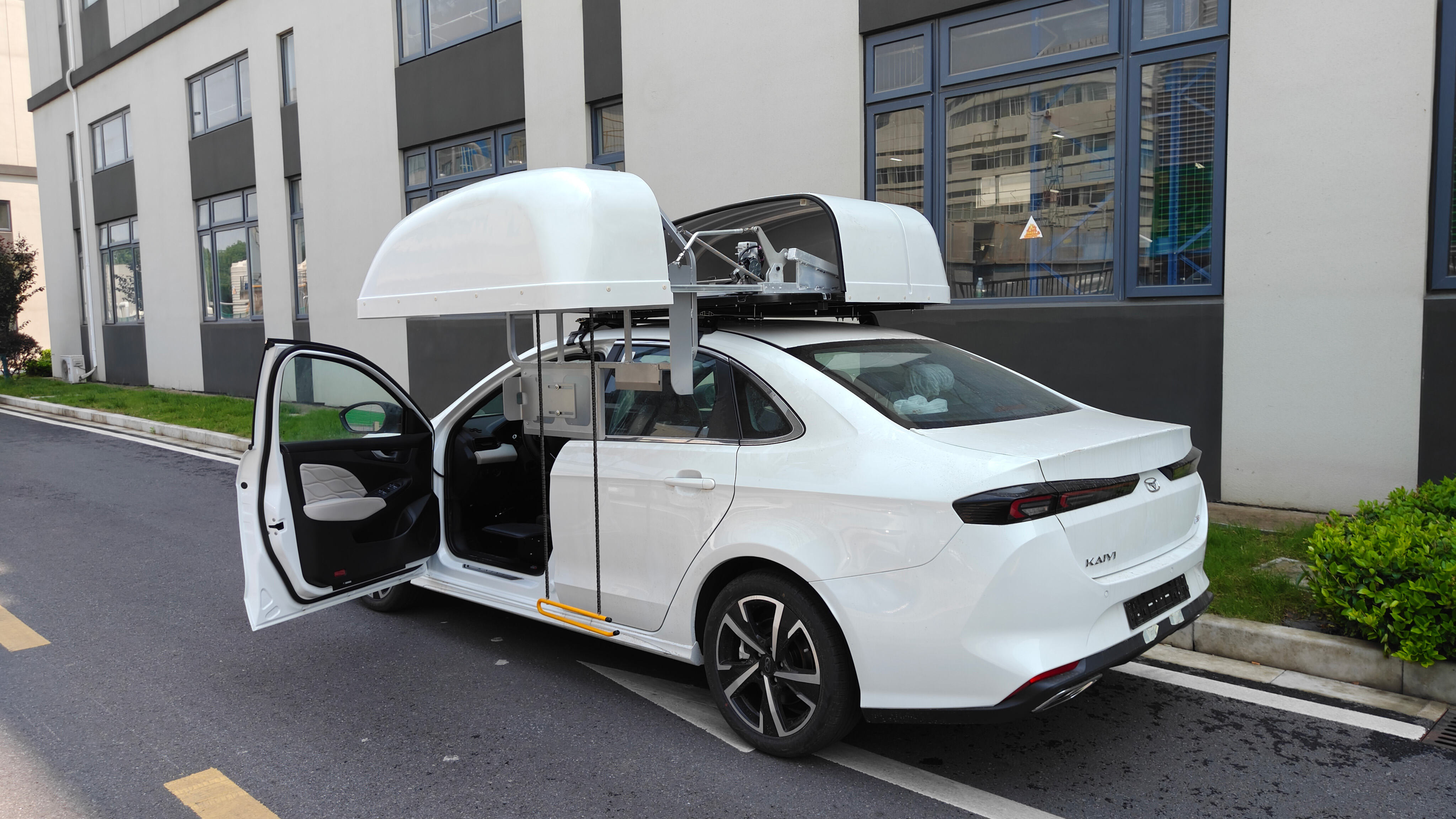 Transformere mobilitet med takmonterte løsninger for oppbevaring av rullestoler