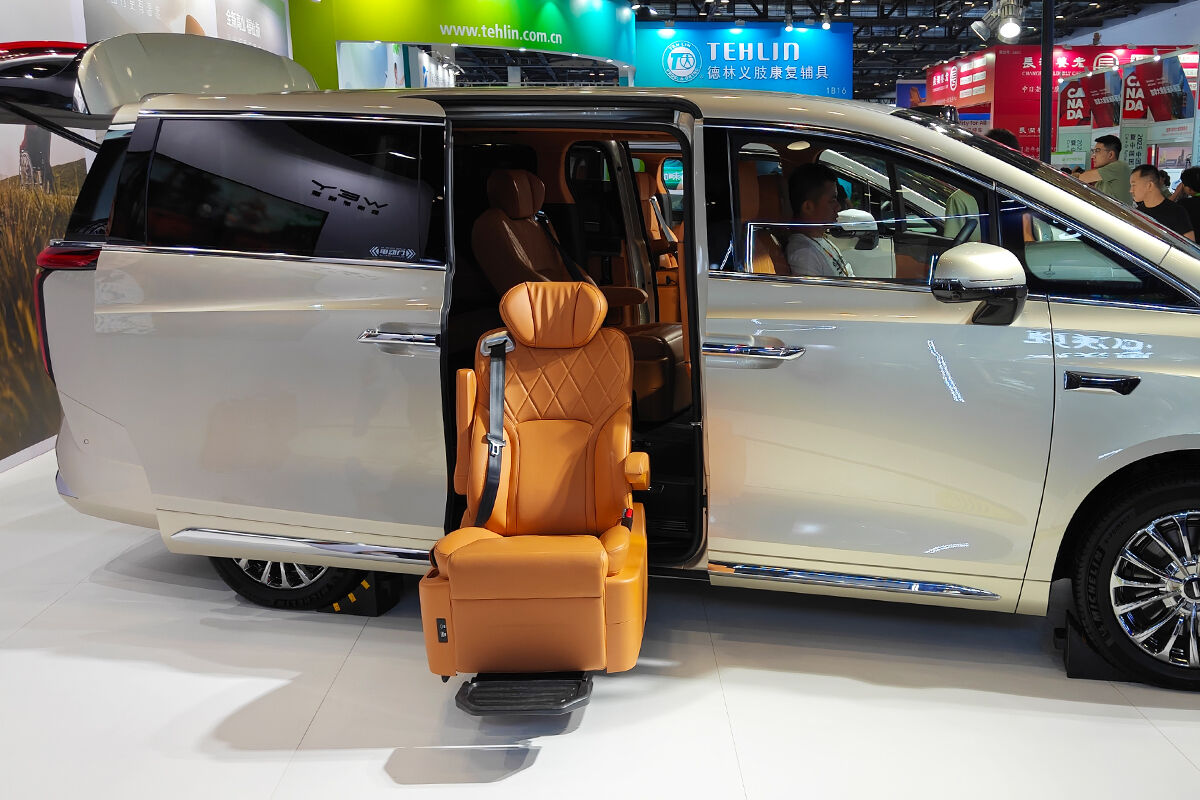 gwm wey 80 modified with v2 welfare seats-1