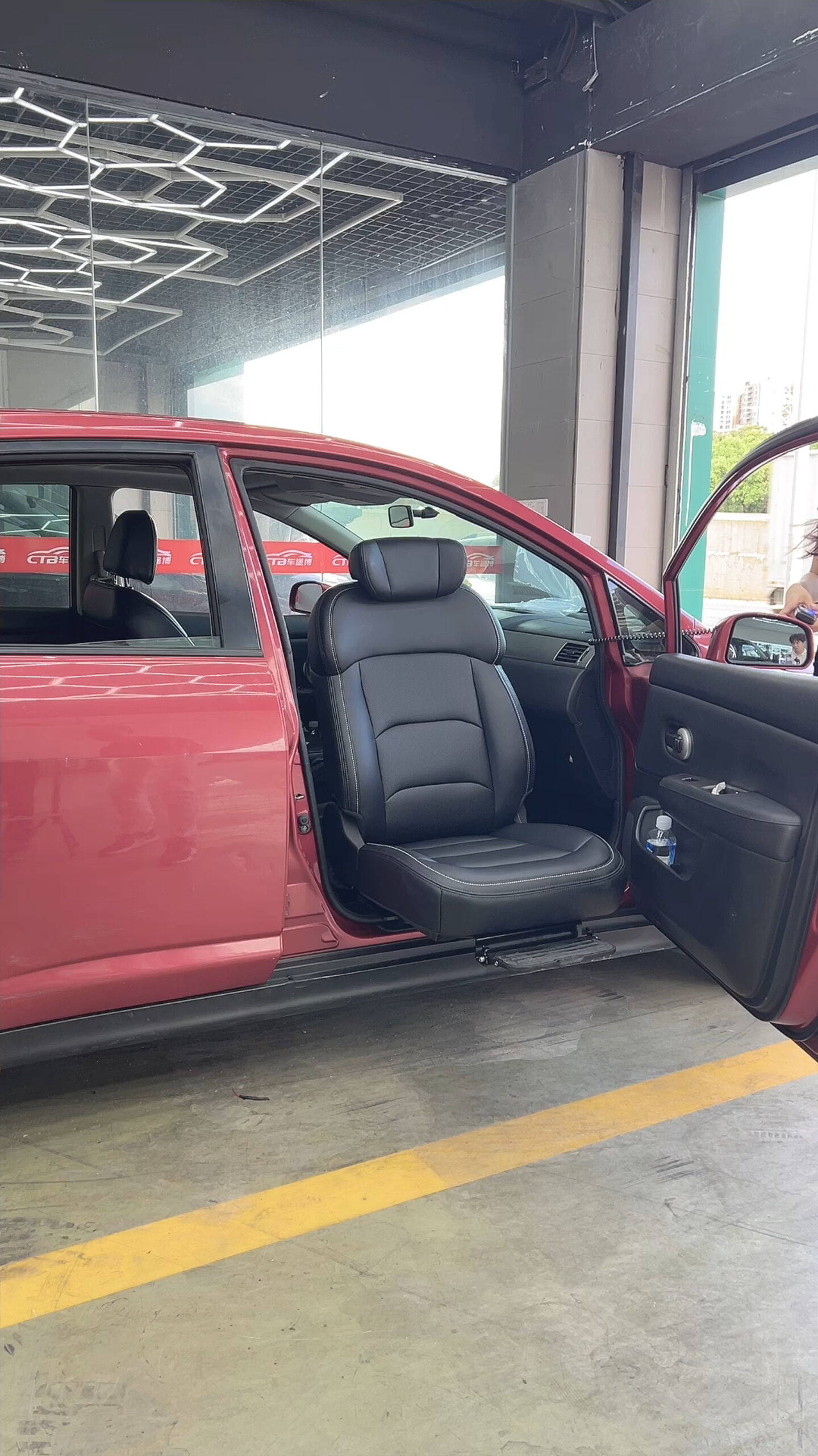 မတူညီသည့် လုံခြုံရေးနှင့် စံနှုန်းများနှင့် ကိုက်ညီမှု