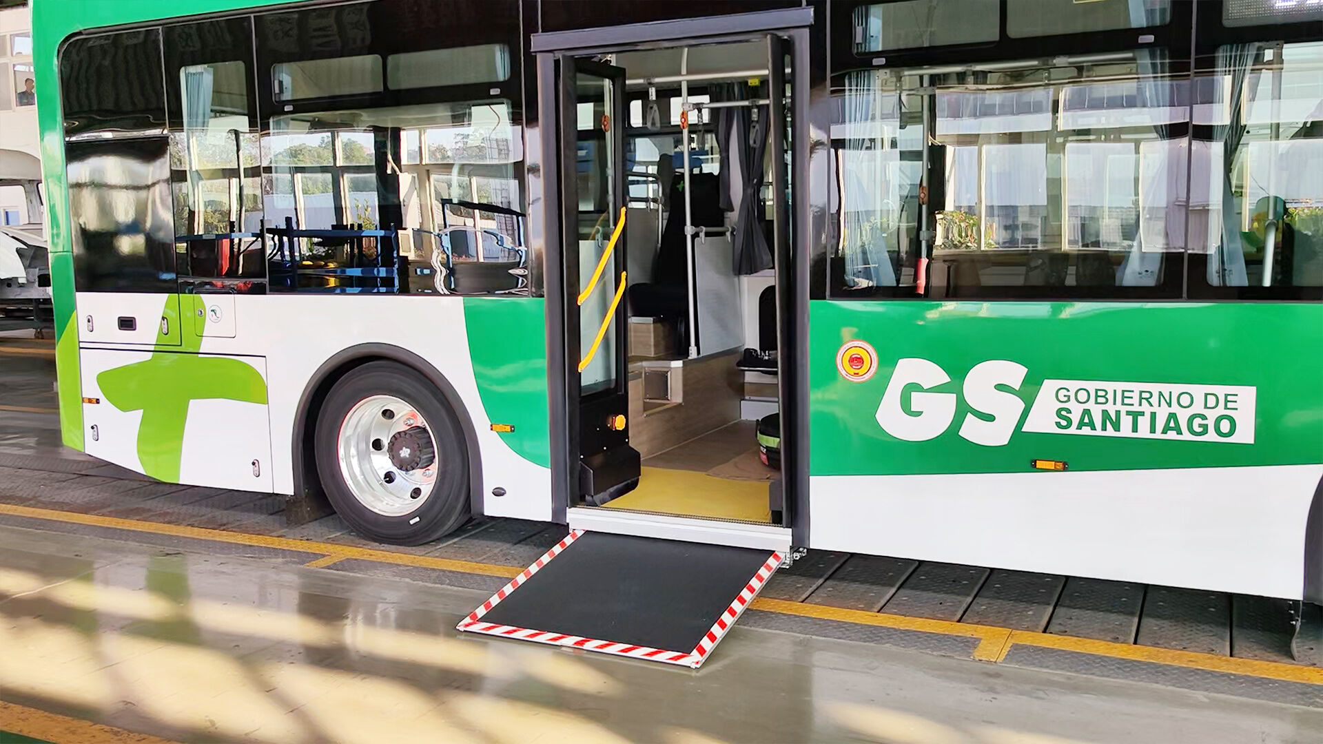 EWR-L Electric Wheelchair Ramp factory