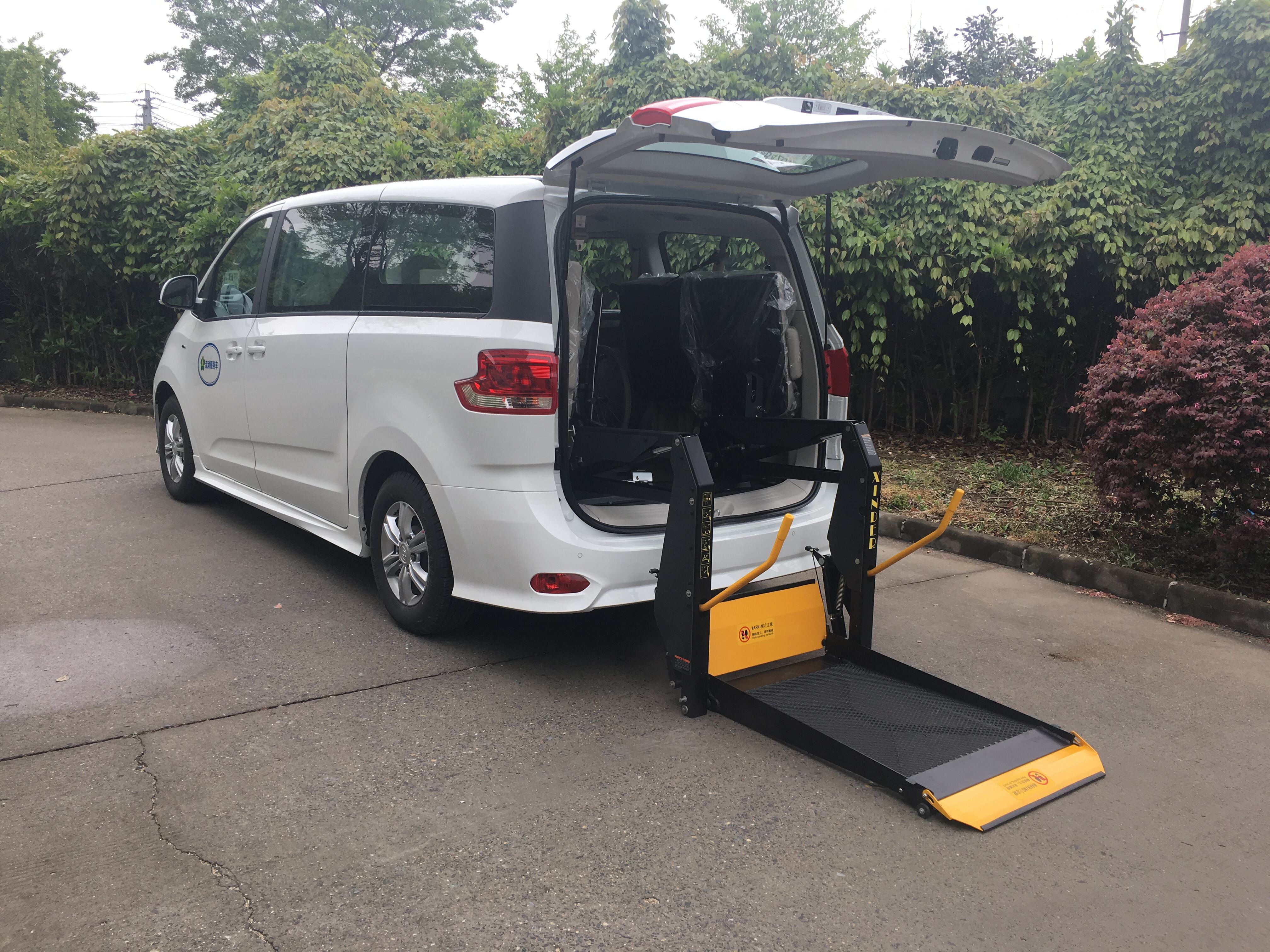 Verhoog uw mobiliteit met SUV's die toegankelijk zijn voor rolstoelen