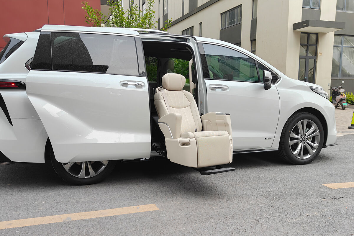 toyota sienna modified with welfare seats-1