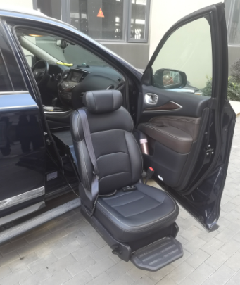 Hvorfor bør eldre brukere velge et høykvalitets svingestol til bilen