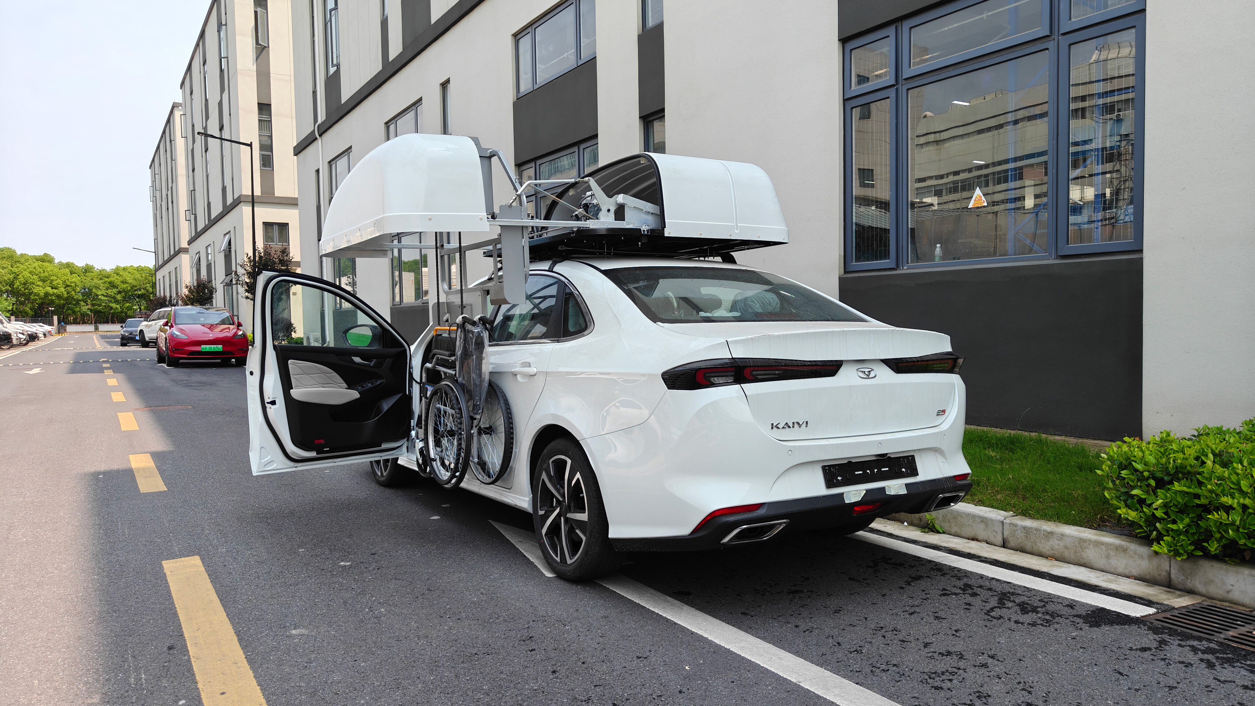 Discover the Exceptional Benefits of Our Accessible Vans for Sale