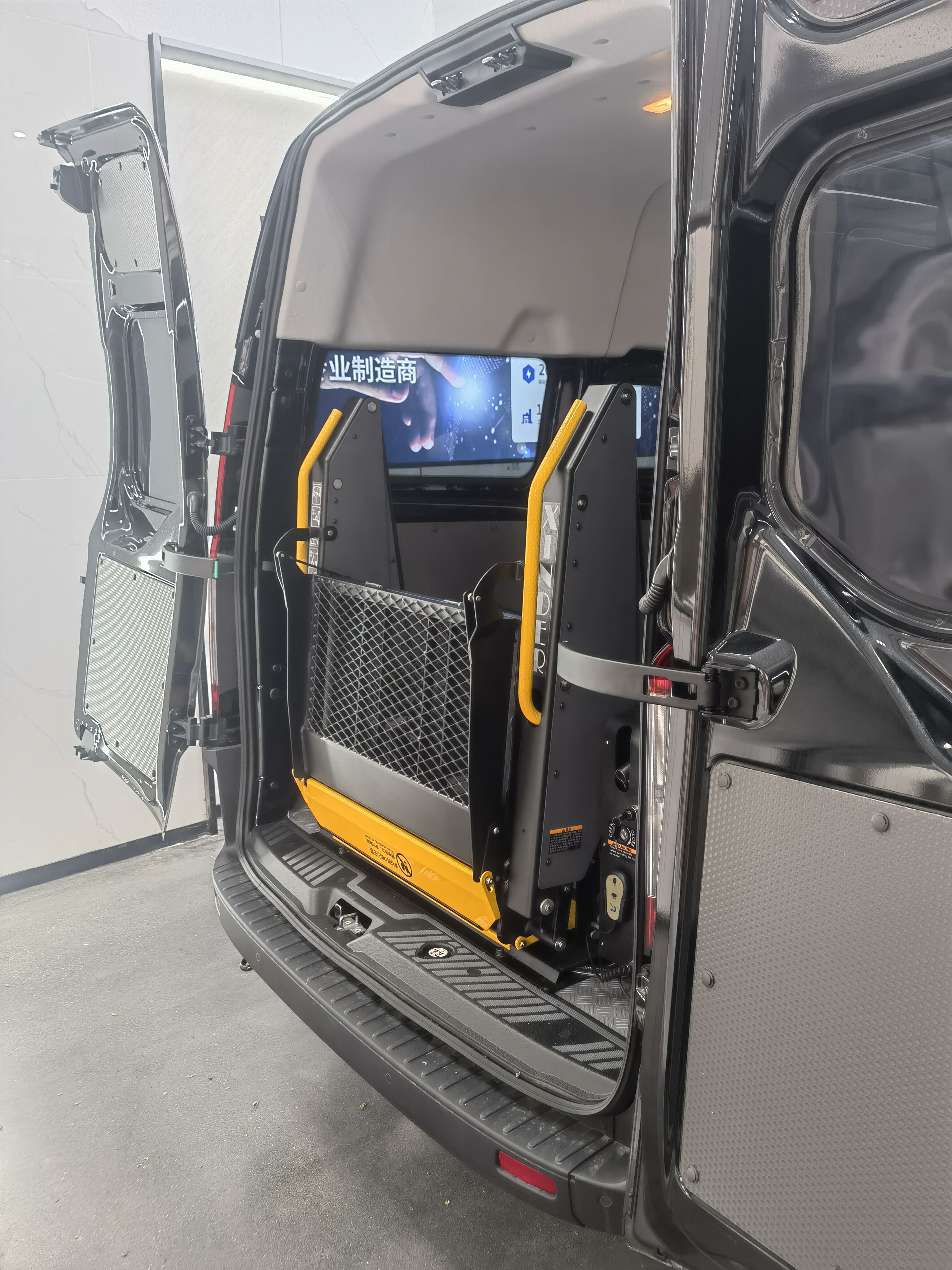 Empowering Mobility with Commercial Wheelchair Platform Lifts