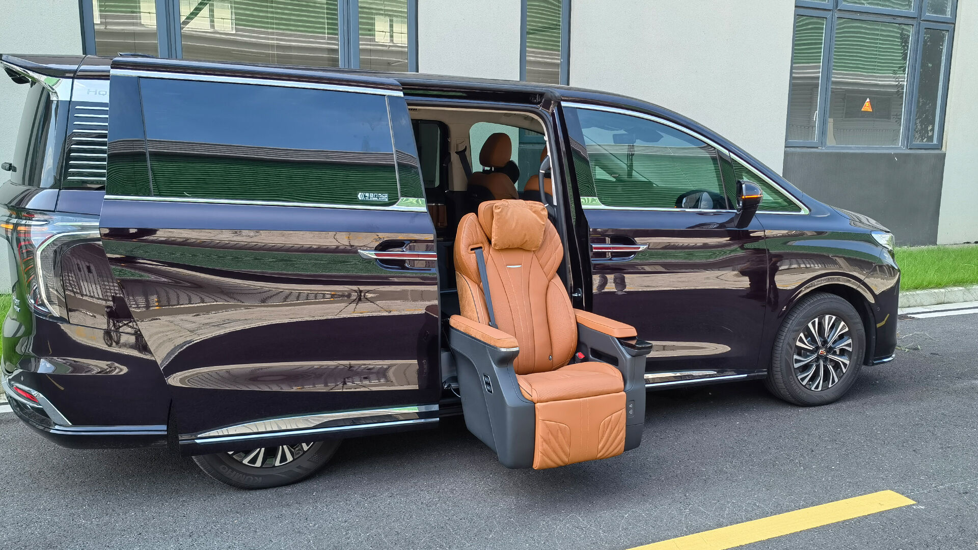 SLIFT Pro V1 Swivel Seat manufacture