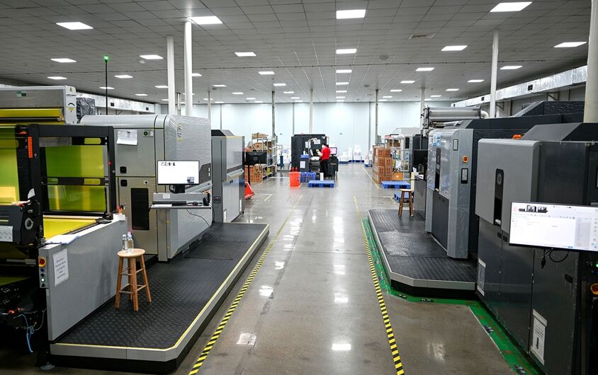 Modern Dust-Free Workshop