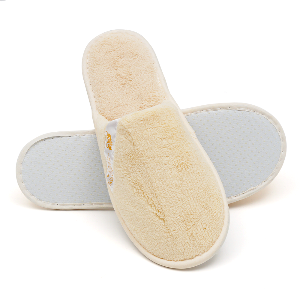 Soft Hotel Slippers 5 Star Hotel Disposable Supplies With Logo