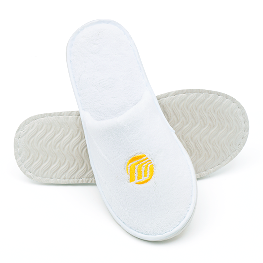 Terry Hotel Disposable Slippers Customized White Embroidery Logo Hotel Room Slippers