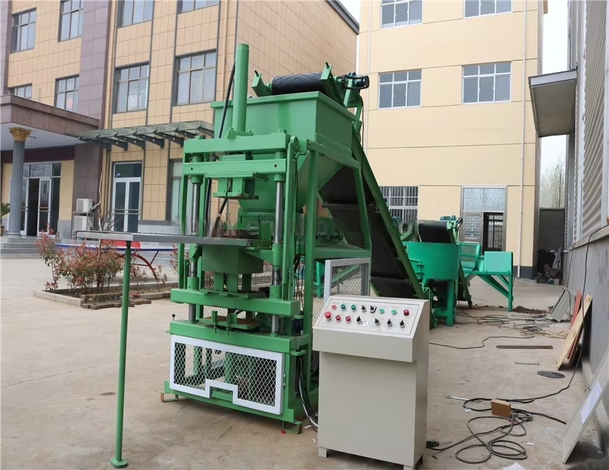 High-Efficiency Fly Ash Brick Making Machine | Automatic Hydraulic Press with PLC Control for Sale​