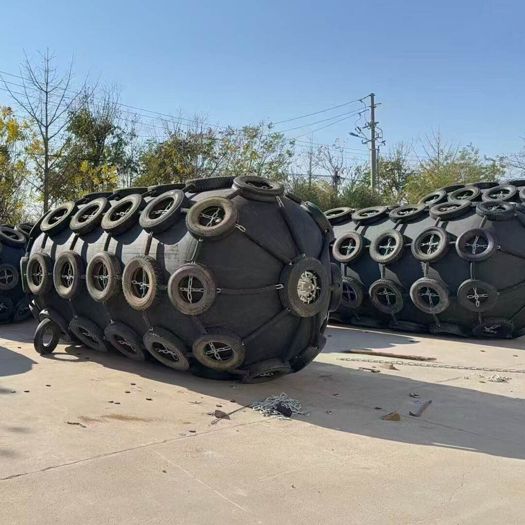 Fenders pneumáticos de borracha Yokohama estão sendo enviados para os Países Baixos