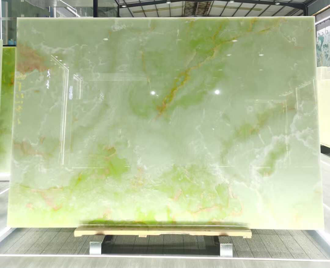 グリーンオニキスマーブルの優雅さを発見