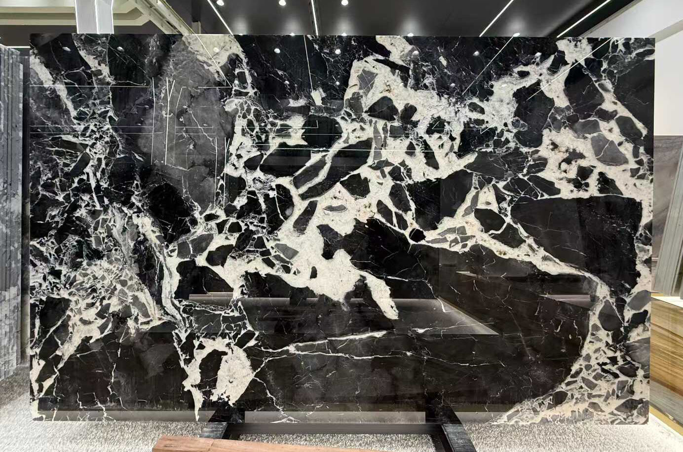 Calacatta Black Marble (1).jpg