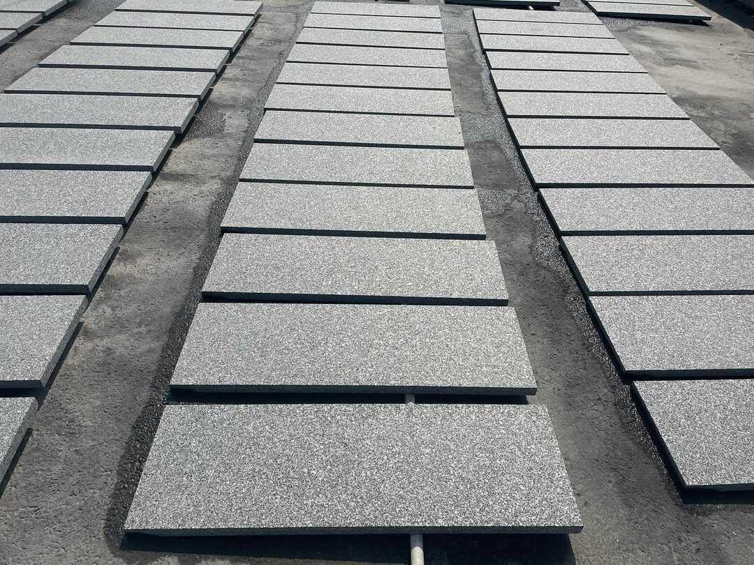 Sizning ishonchli granit plitalar ishlab chiqaruvchingiz