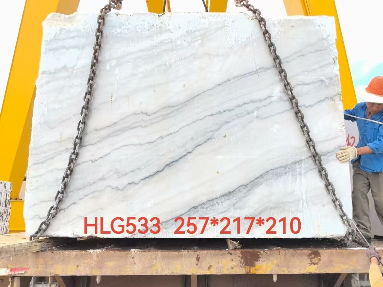 Global loyihalar uchun yuqori sifatli oq marmar blokli tosh