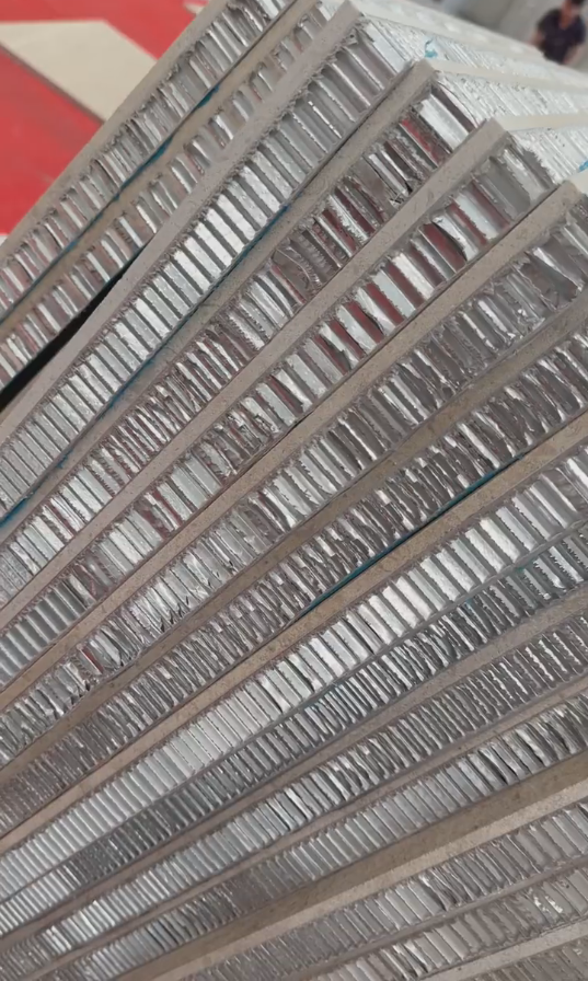 Premium Oq Tosh Panel Ishlab Chiqarish Xizmatlari