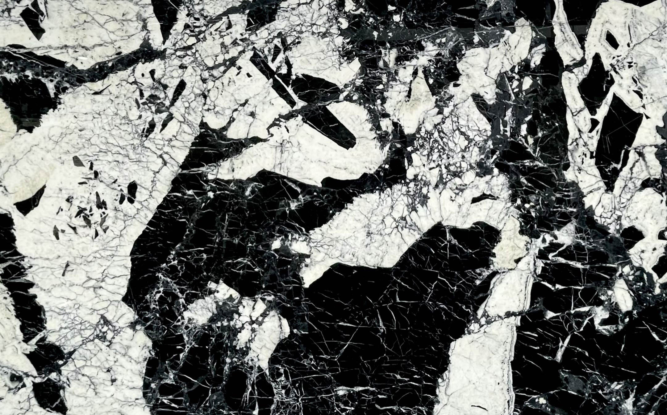 Calacatta Black Marble