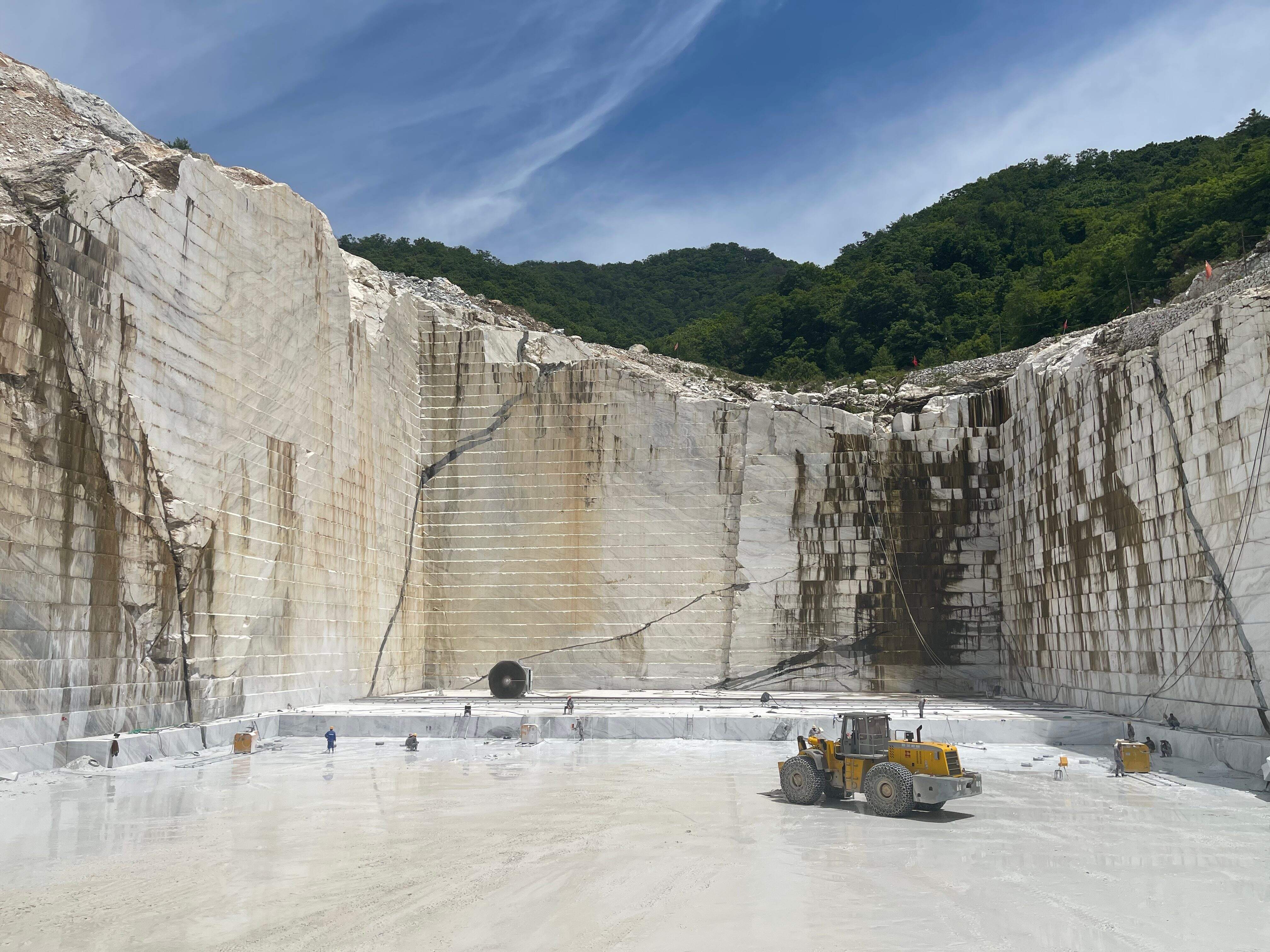 Castro White Marble: Premium Industrial-Grade Natural Stone for Large ...