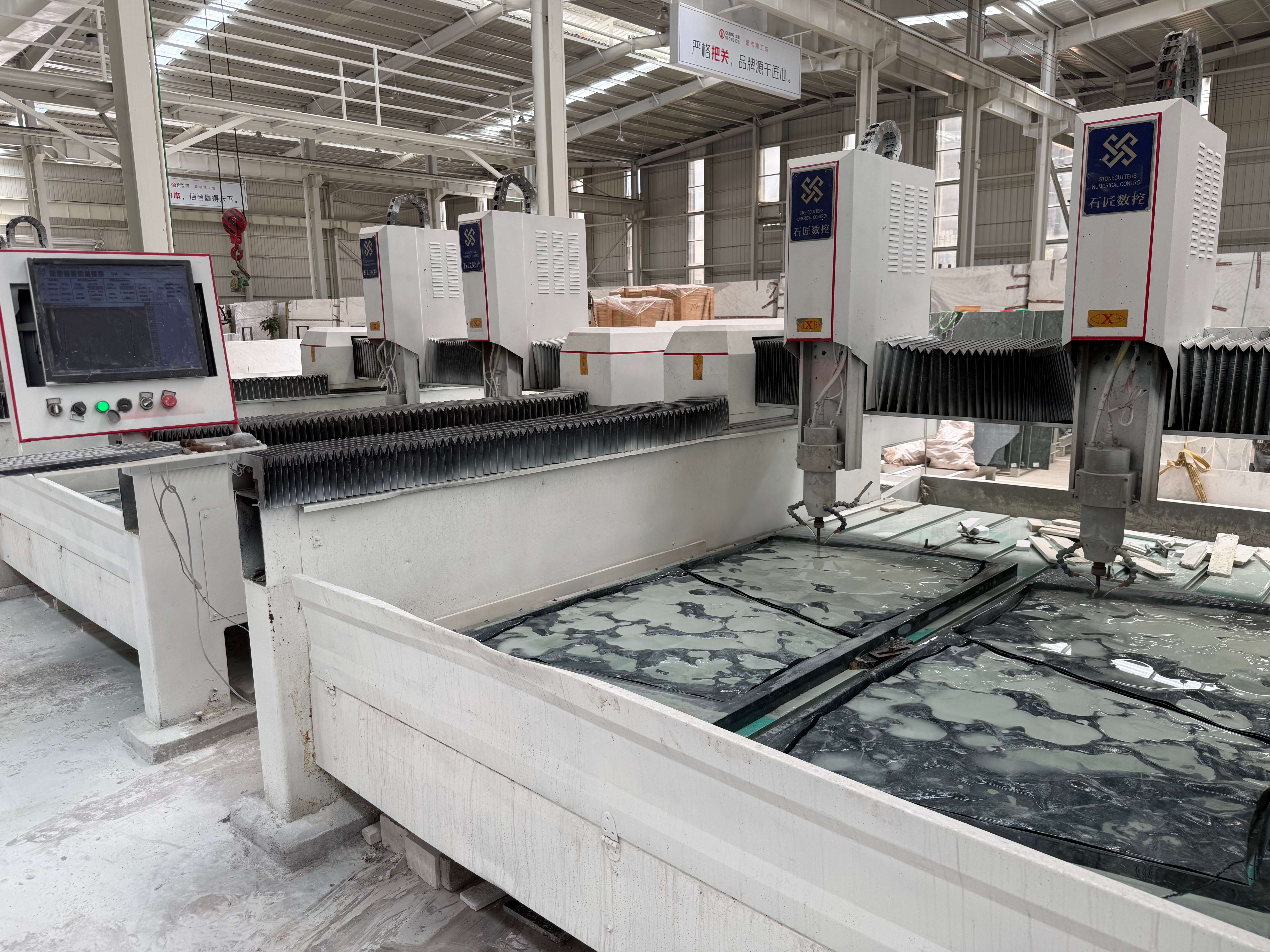 To'liq Tabiiy Toshni Qayta Ishlash Xizmatlari