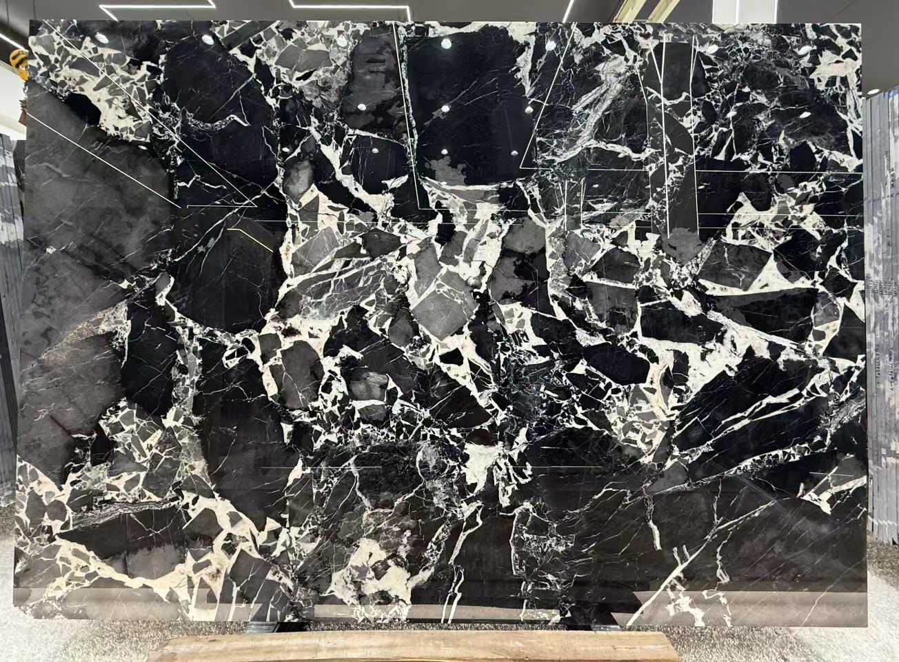 Calacatta Black Marble (2).jpg